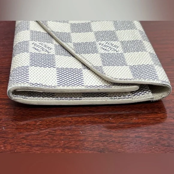 Louis Vuitton Damier Josephine Azur Wallet - Picture 3 of 9